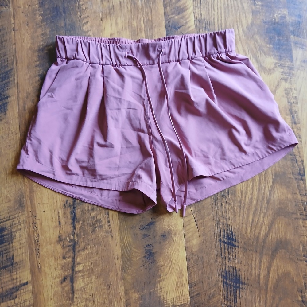 Lululemon Stroll at Sundown‎ 3" Shorts Cherry Tint Spiced Chai LW7BBVS Sz 6